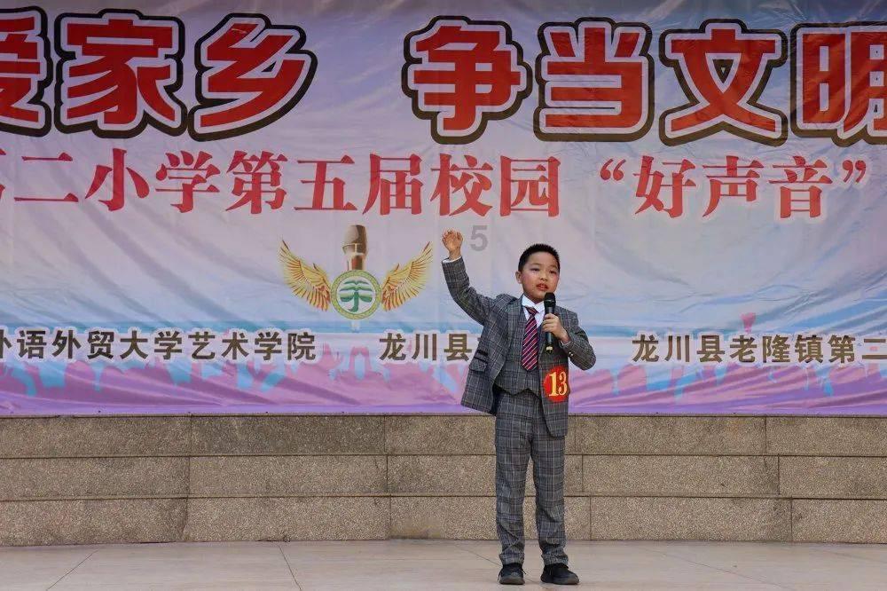甜美奥莉暑假逛街